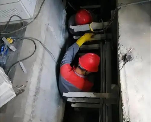 杨林街道电缆沟堵漏